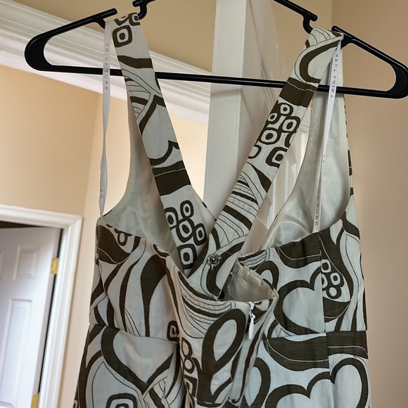 Trina Turk Keyhole Cutout Dress Size 4 - Picture 5 of 7